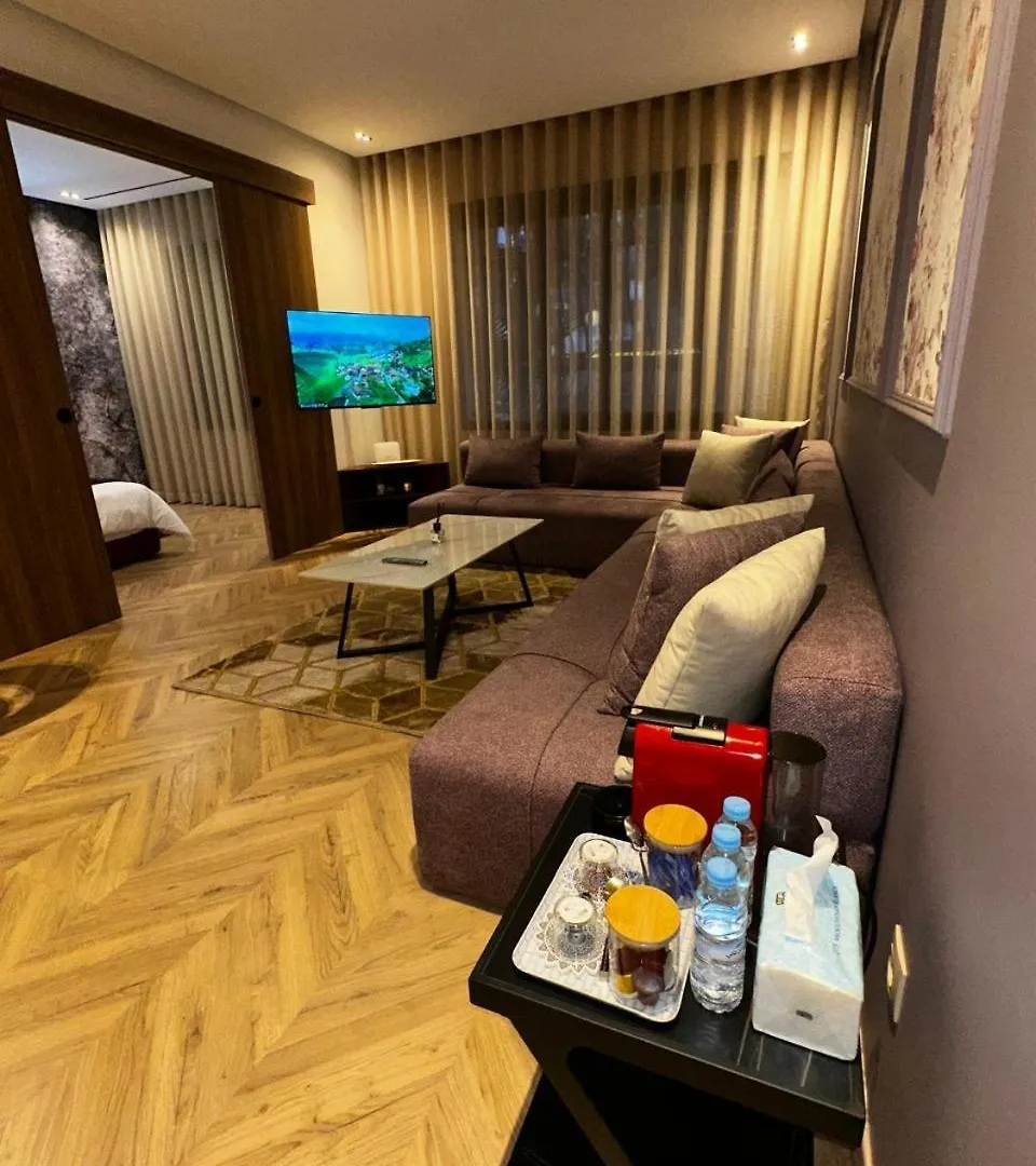 Studio Chaleureux 50M2 Avec Cuisine Au Centre De Casa Et Proche Du Tramway Ghandi 카사블랑카 아파트